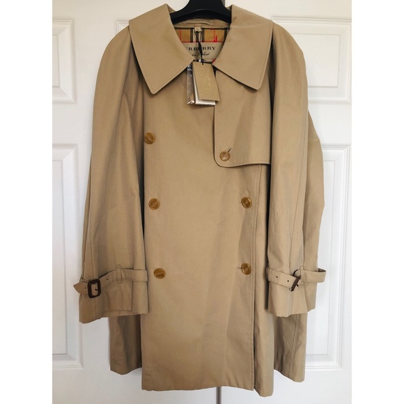 Burberry - Exaggerated Collar Trench Coat in Honey - Picture 6 of 15